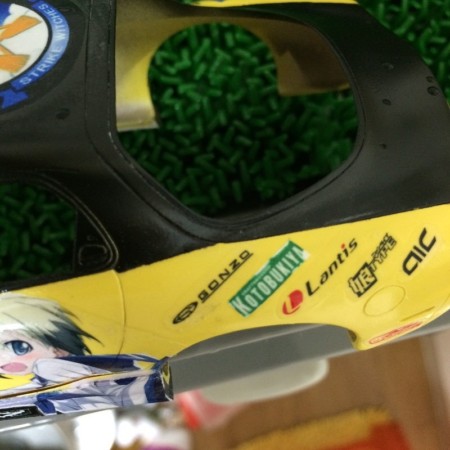 中研ぎ時に削ってしまったデカール